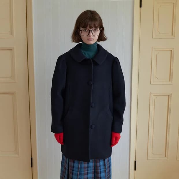 노컨텐츠 퍼프 싱글 하프 코트 네이비