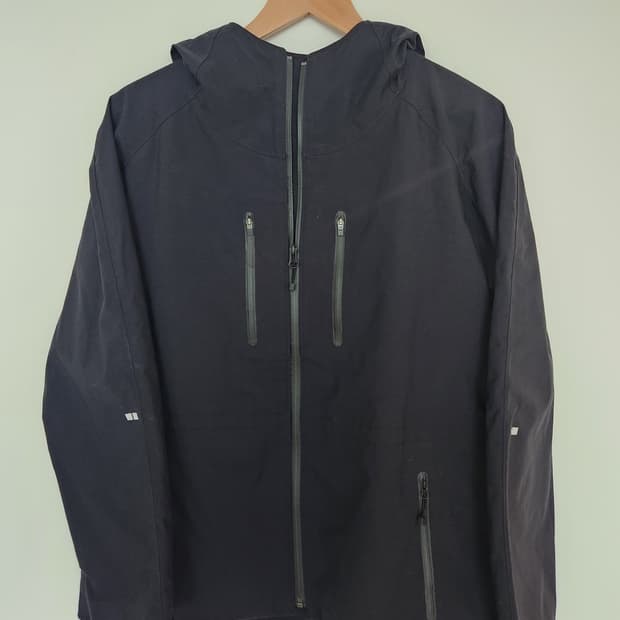 여자 유니클로 방수 바람막이 XL