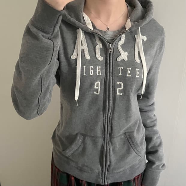 zip up hoodie