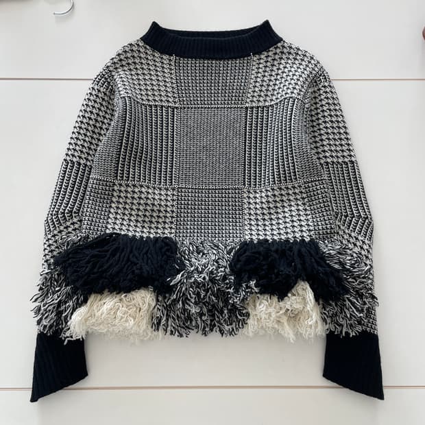 사카이 테슬 하운두투스 니트