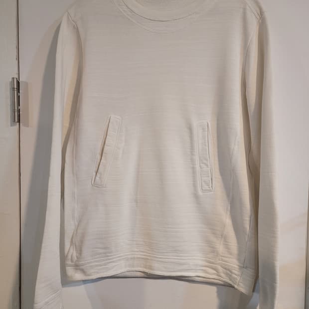 닐바렛 아이보리 포켓 맨투맨 95