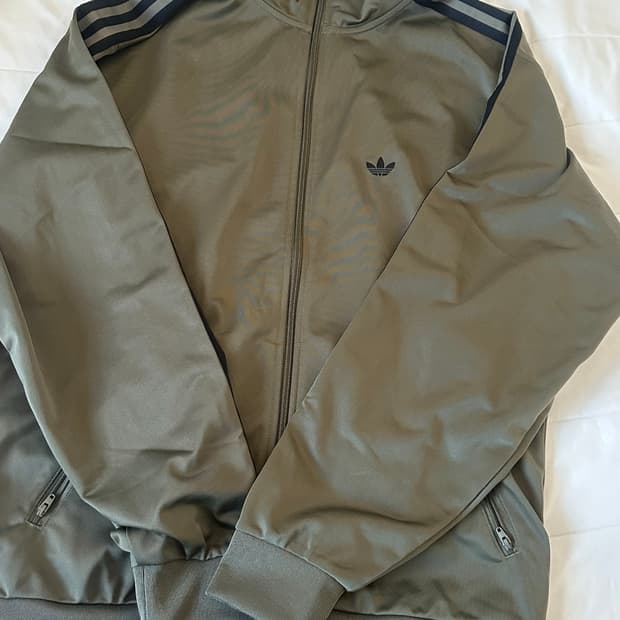 아디다스 카키 져지 희귀져지