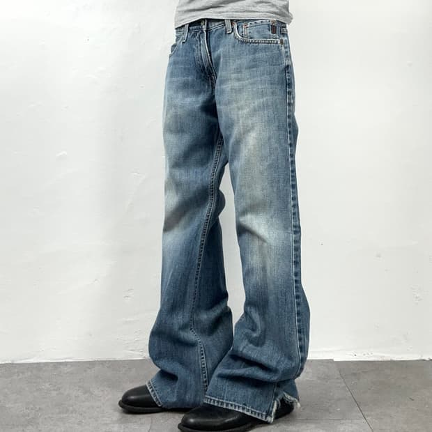Abercrombie & Fitch 1892 Flare Denim