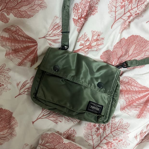 요시다 포터 탱커 숄더백 세이지 그린
