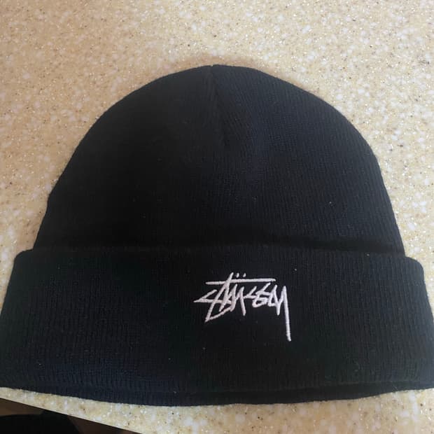 스투시 비니 블랙 