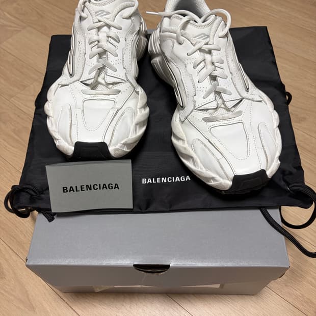 발렌시아가 먼데이 스니커즈 화이트 41