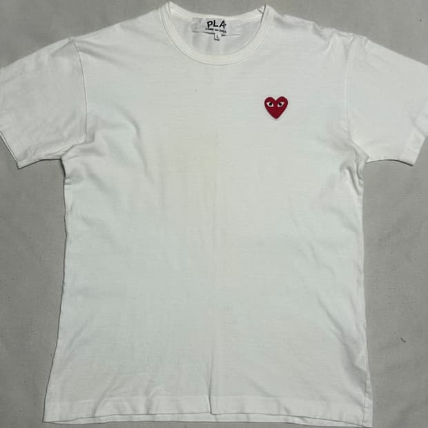 🫶🏻꼼데가르송 레드와펜 화이트 반팔티🫶🏻