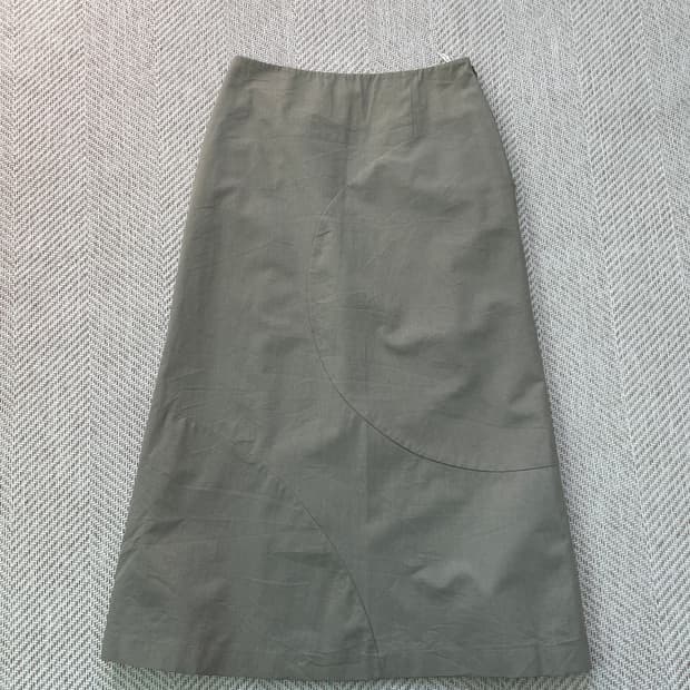 알파스핀 울 블렌드 커브 절개 롱 스커트