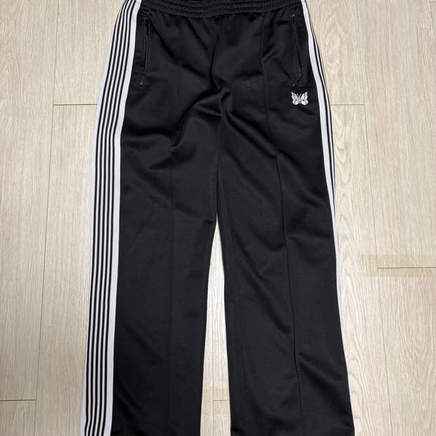니들스 트랙팬츠 스트레이트핏 블랙 L사이즈