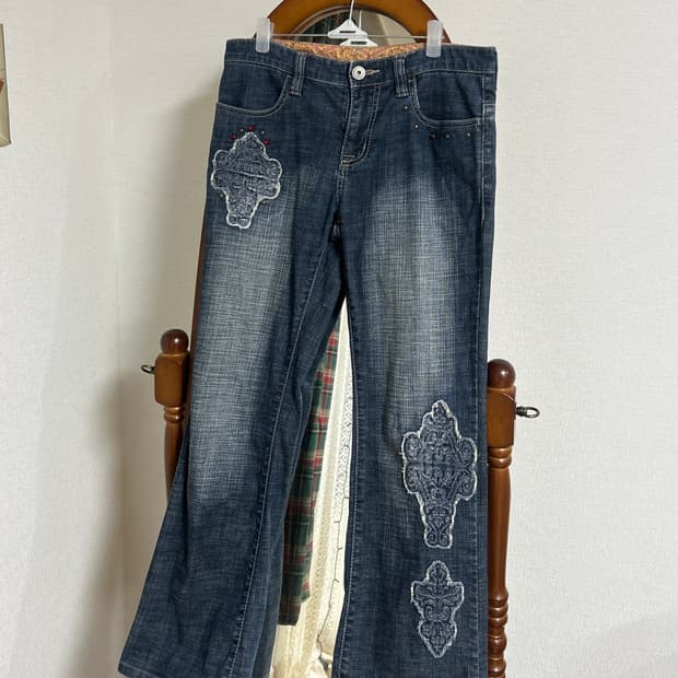 빈티지 오리엔탈 패치 데님 부츠컷팬츠
