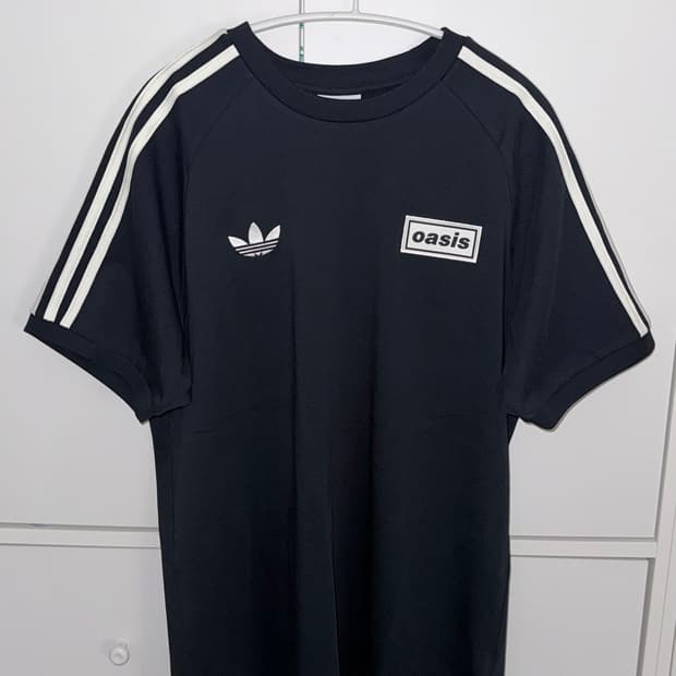 아디다스 x 오아시스 반팔