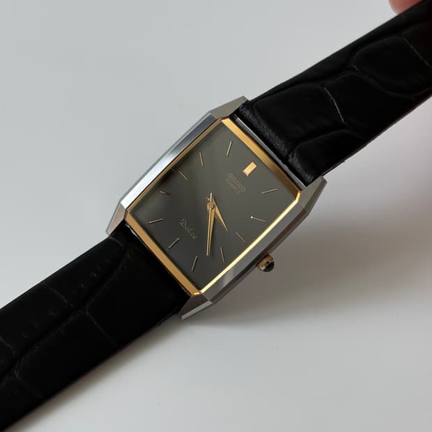 세이코 1980년대 Dolce 블랙 탱크 쿼츠 남성