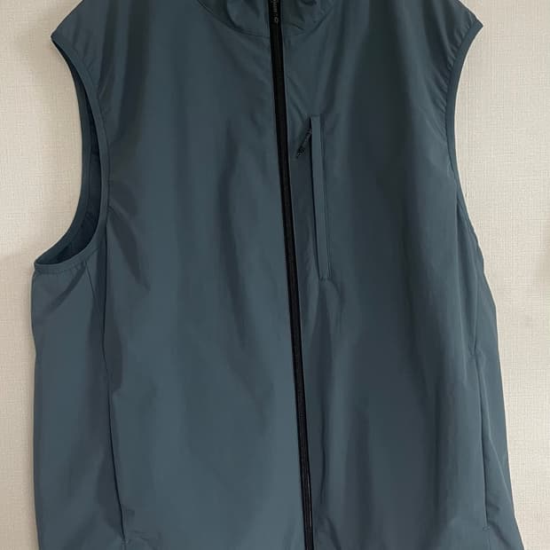 유니클로 윈드블럭 베스트 블루 L