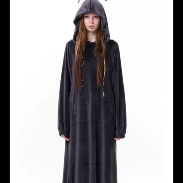 탠스댄스 파히섬 맥시 벨루어 후드 원피스