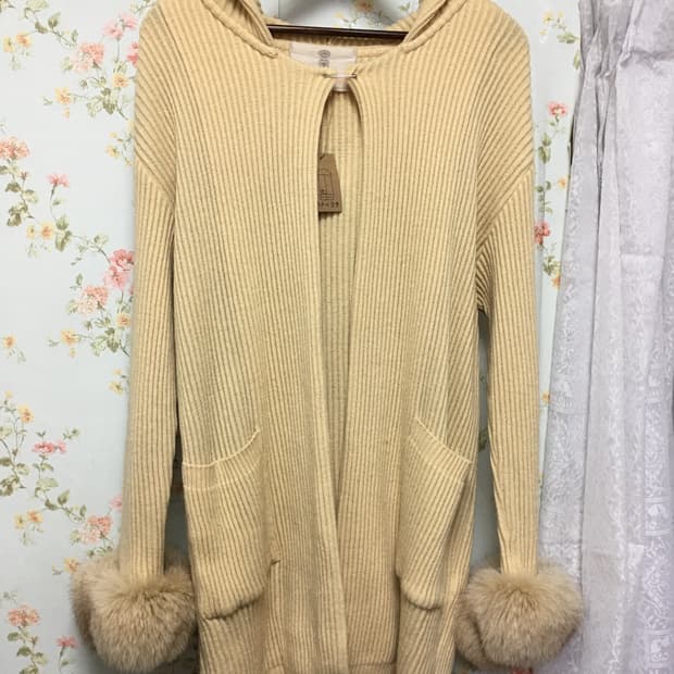 소매 퍼 오픈형 후드 가디건