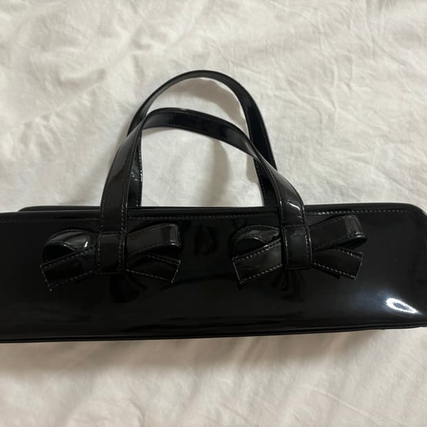 꼼데가르송걸 리본 플루트백