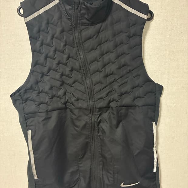 나이키 에어로로프트 조끼