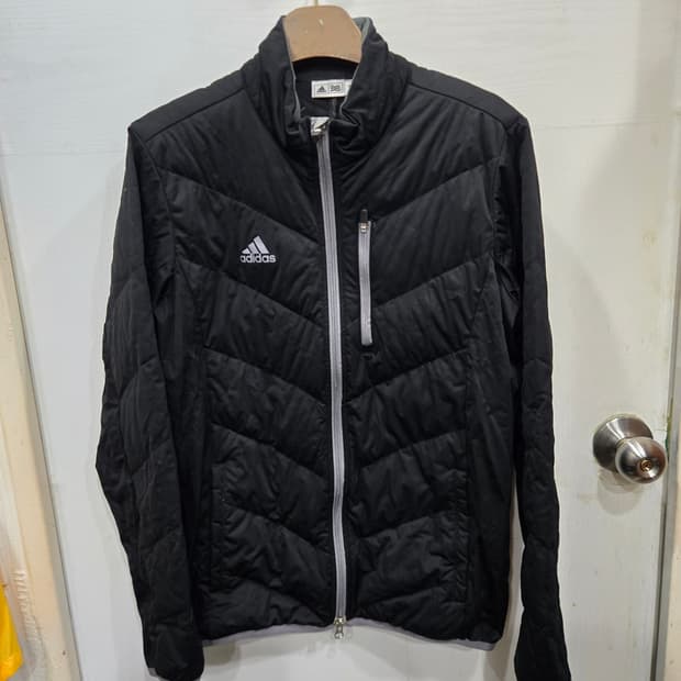 (100,L) adidas 앋디ㅏ스 다운 점퍼! 가볍게 나왔어요!~