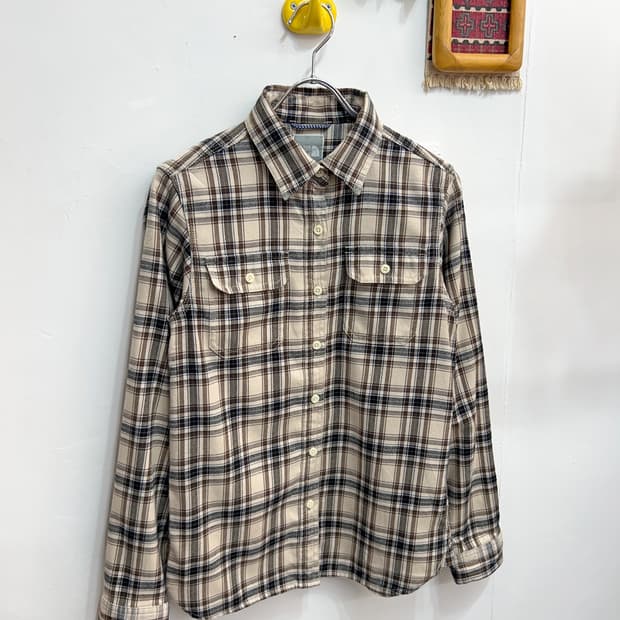 👧🏻THE NORTH FACE Check Shirt