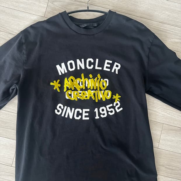 몽클레어 로고 롱슬리브 티셔츠