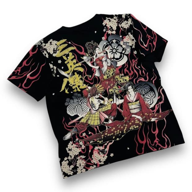 화풍 오리엔탈 사무라이 걸 플레임 아트 반팔 티셔츠