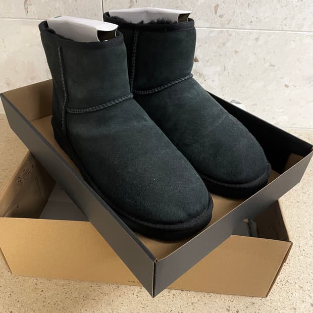 [US9] 어그 클래식 미니 블랙 270사이즈