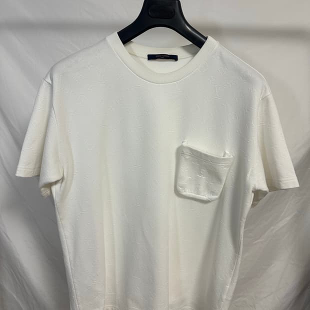 루이비통 모노그램 3D 포켓 반팔 (M)