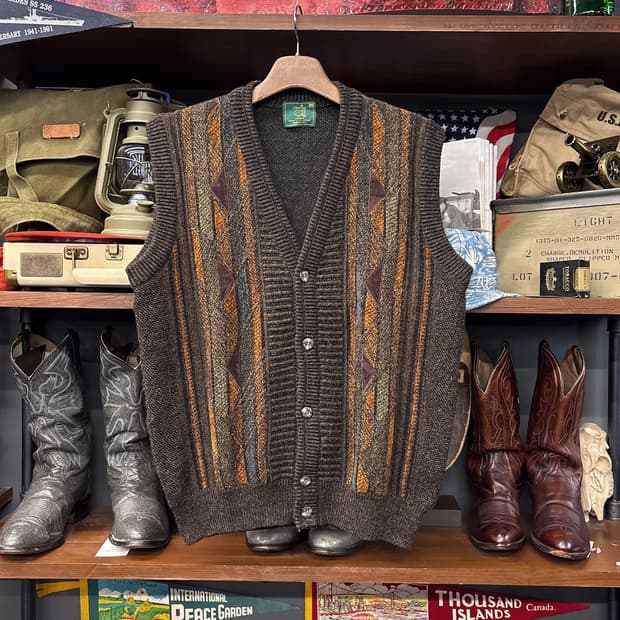 마스터스 다이아 패턴 엠보싱 자카드 울니트 베스트