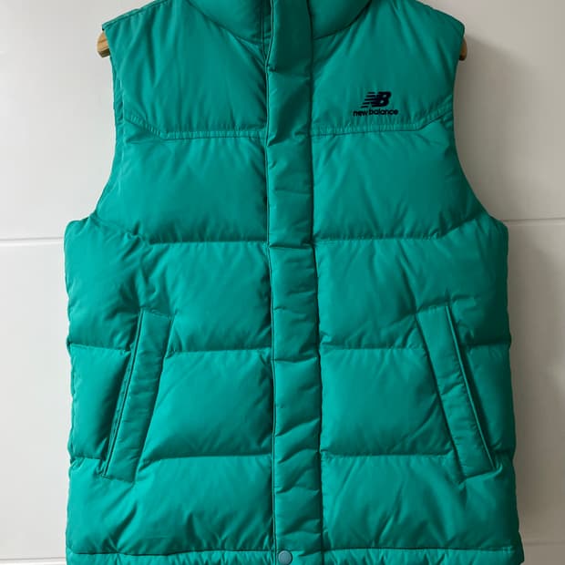 뉴발란스 패딩 조끼