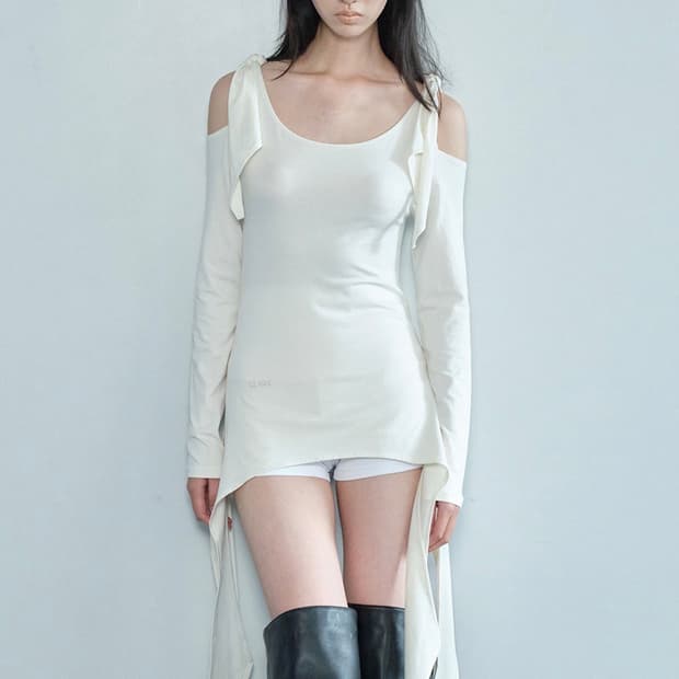 3WAY SLIT TOP / IVORY