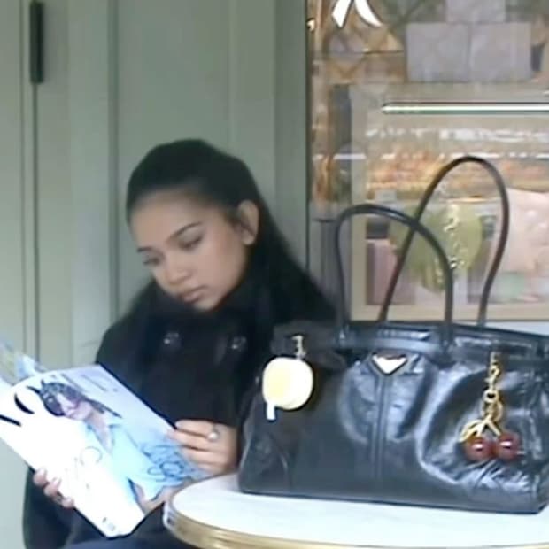 프라다 보니백 라지