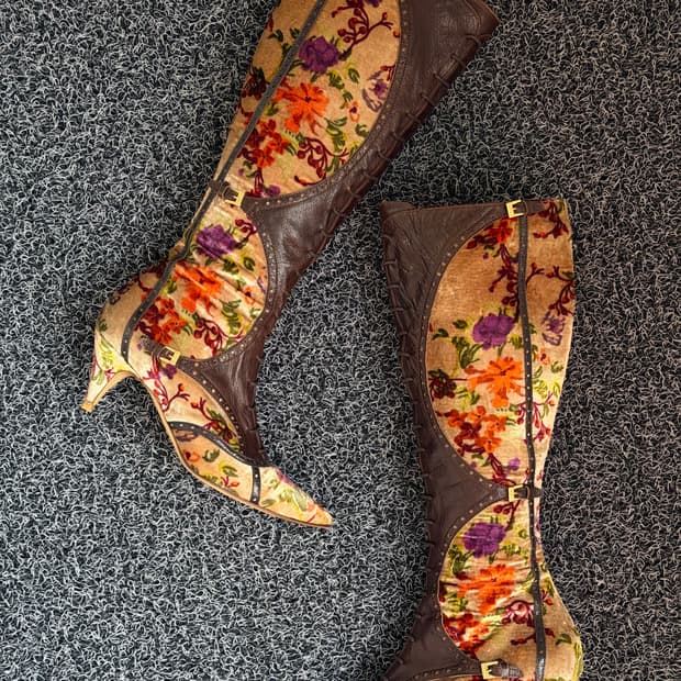 에트로(ETRO) 빈티지 플로럴 벨벳 & 레더 롱 부츠 (36.5)