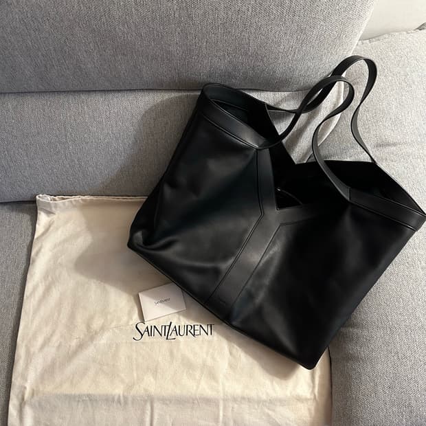 생로랑 y 토트백