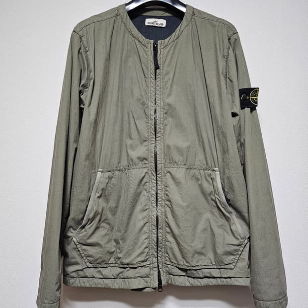 스톤아일랜드 넥리스 자켓