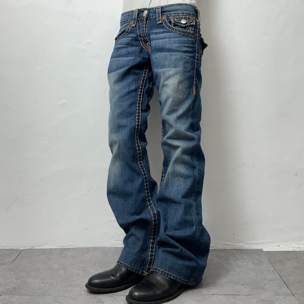 True Religion Billy Super T Wash  Leg Je