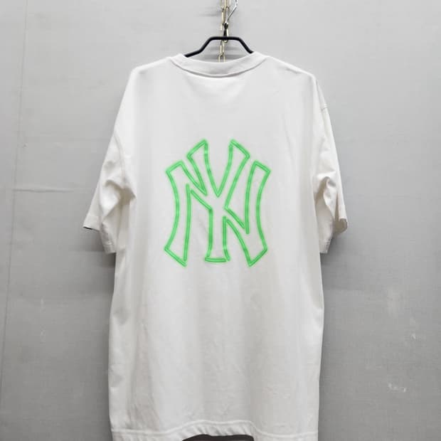 MLB 뉴욕 양키스 형광 백 빅로고 반팔티 M(L)