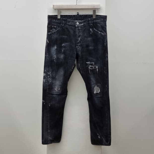 DSQUARED2 (32~33)