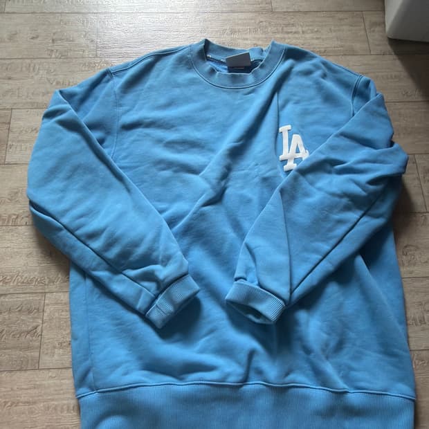 MLB 하늘색 맨투맨