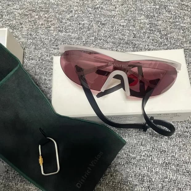 디스트릭트 비전 코하루 팔아요 블랙로즈