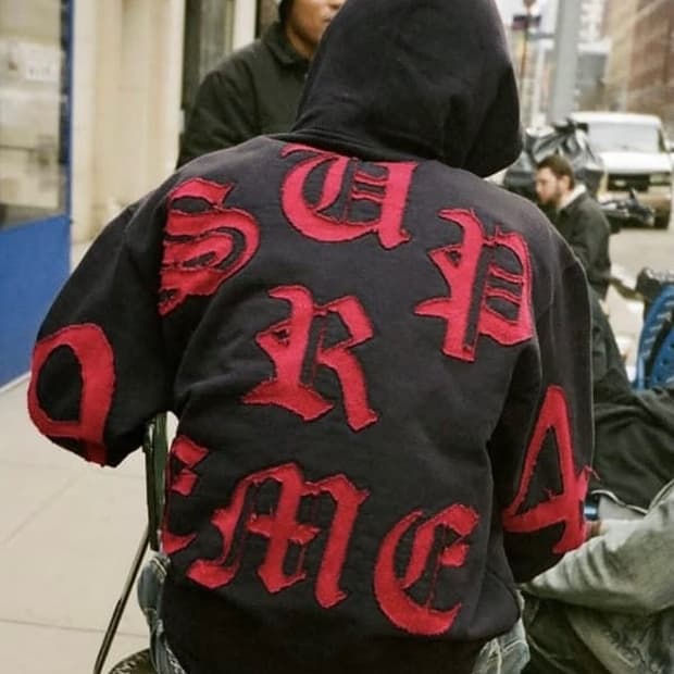 슈프림 컷 아웃 집업 후드 스웨트셔츠 블랙 - 26SS