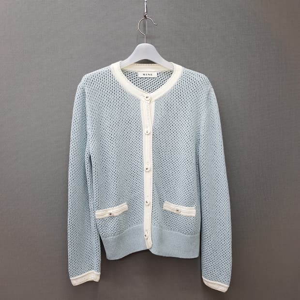 한섬 마인  MINE 펀칭 배색 버튼 가디건 F사이즈