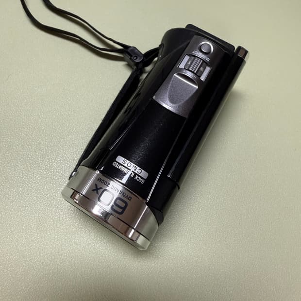 JVC GZ-E108-B 풀HD 캠코더