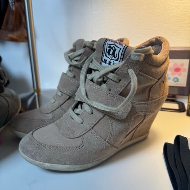 아쉬 하이탑 스니커즈 36사이즈 베이지