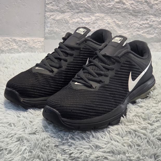 4q-22:나이키 에어맥스 블랙 트레이닝 스니커즈 (24cm)