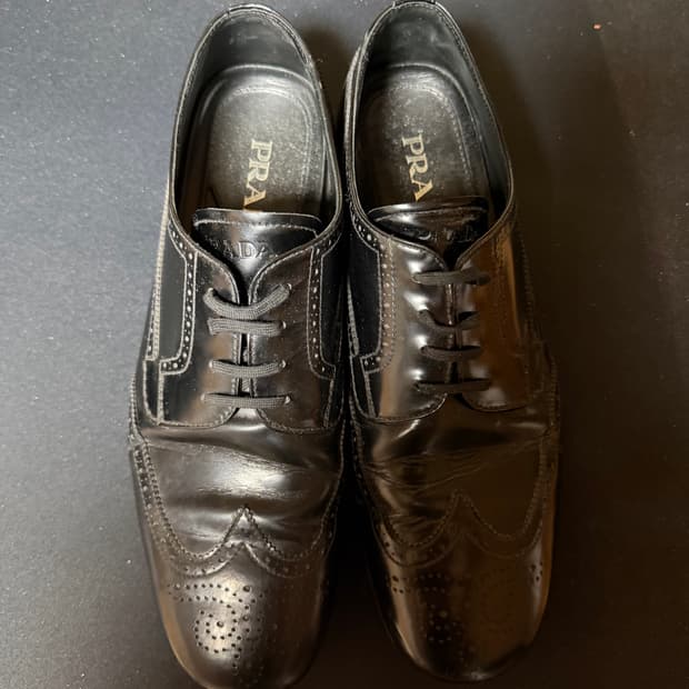 Prada wingtip 로퍼