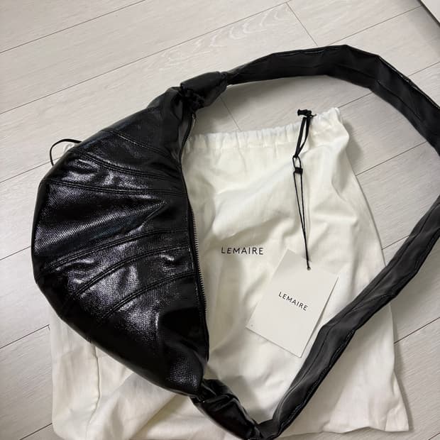 르메르 스몰 크루아상백 코티드코튼 블랙