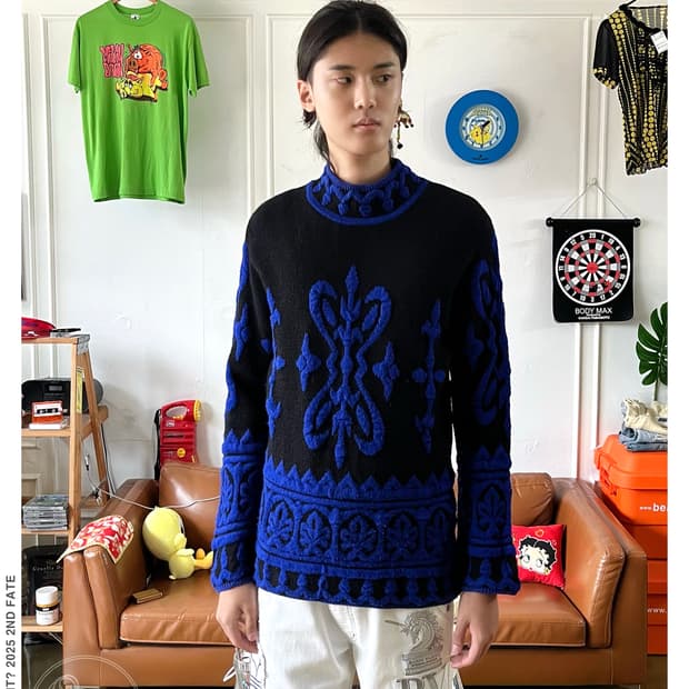 1980-90s CREATEUR 3D Tribal Trim Knit
