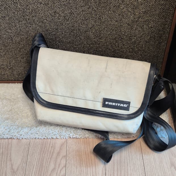 프라이탁 하이파이브오 올흰