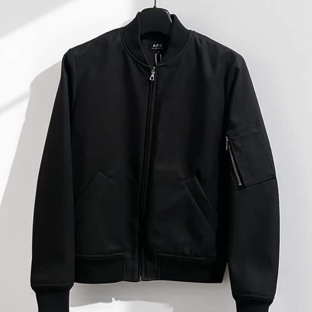 아페쎄 루 마담 봄버 자켓