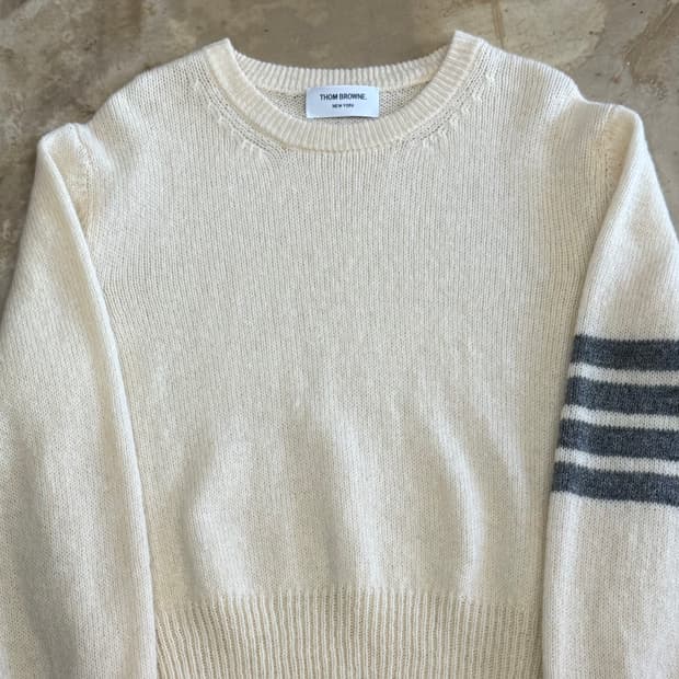 3 톰브라운 그레이 완장 아이보리 울 니트